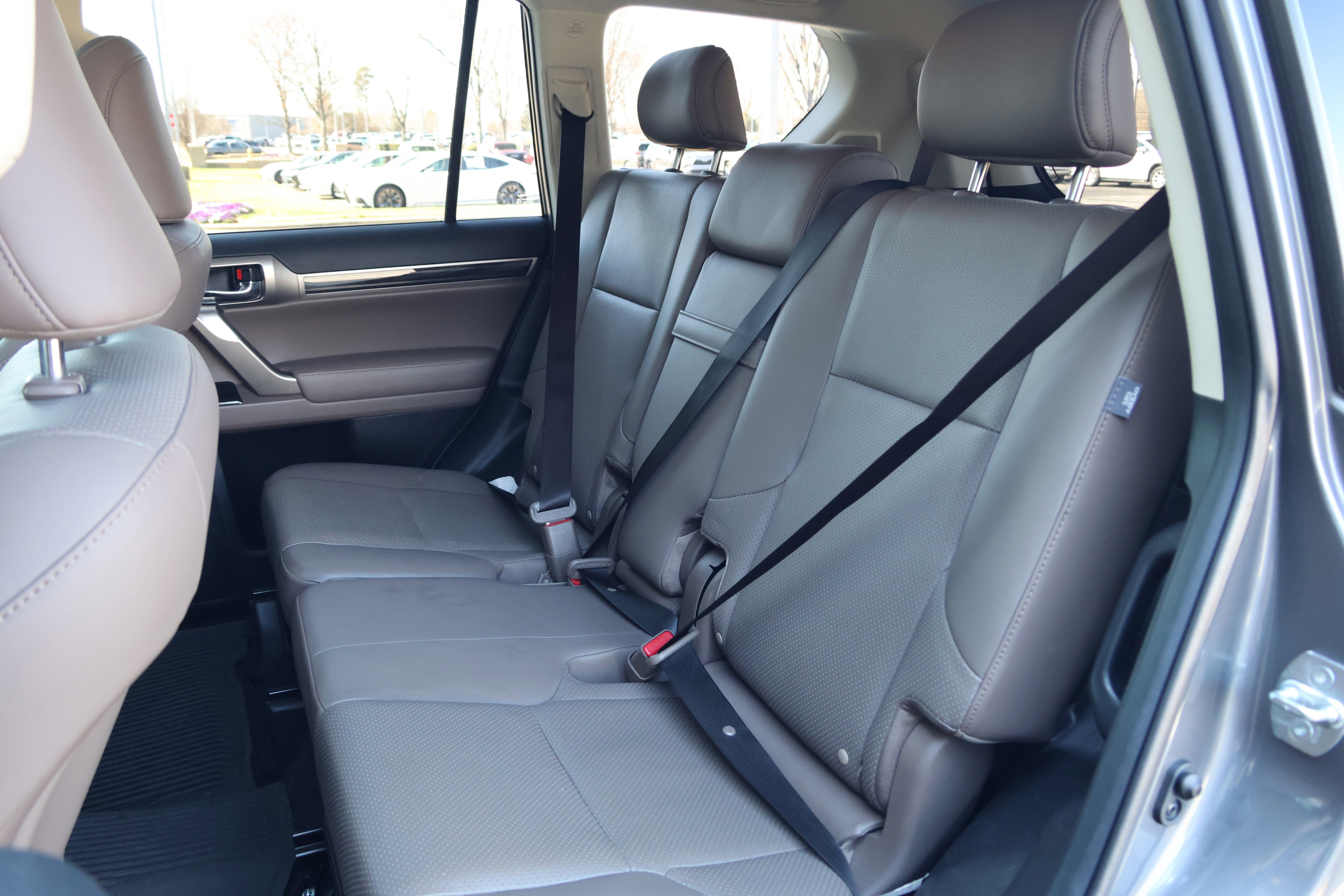 Used 2021 Lexus GX 460 Luxury w/ Accessory Package image 36