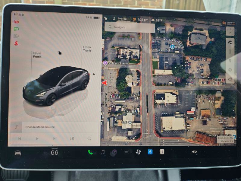 Used 2023 Tesla Model 3 Standard Range RWD image 34
