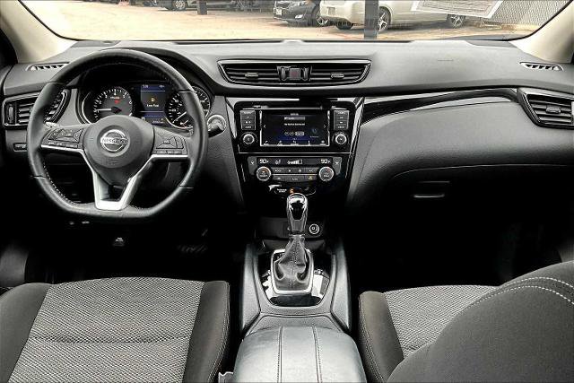 Certified 2021 Nissan Rogue Sport SV image 15