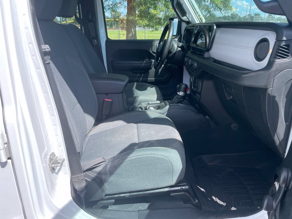 Used 2024 Jeep Gladiator Sport AWD/4WD image 15