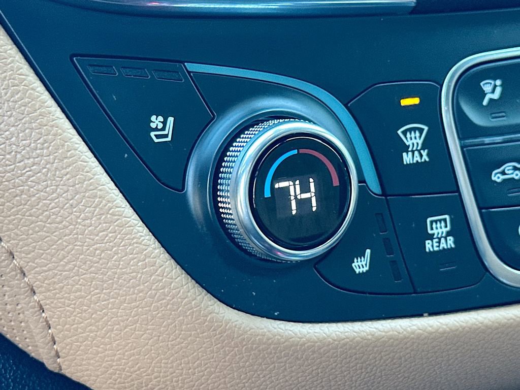 Used 2020 Chevrolet Equinox Premier image 22