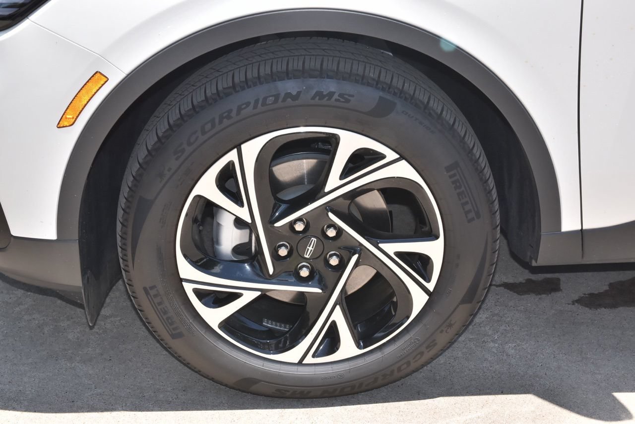 New 2026 Lincoln Nautilus Premier w/ Jet Appearance Package AWD/4WD image 39