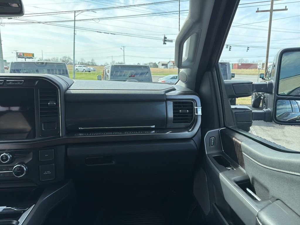 Used 2023 Ford F350 Lariat w/ FX4 Off-Road Package AWD/4WD image 23