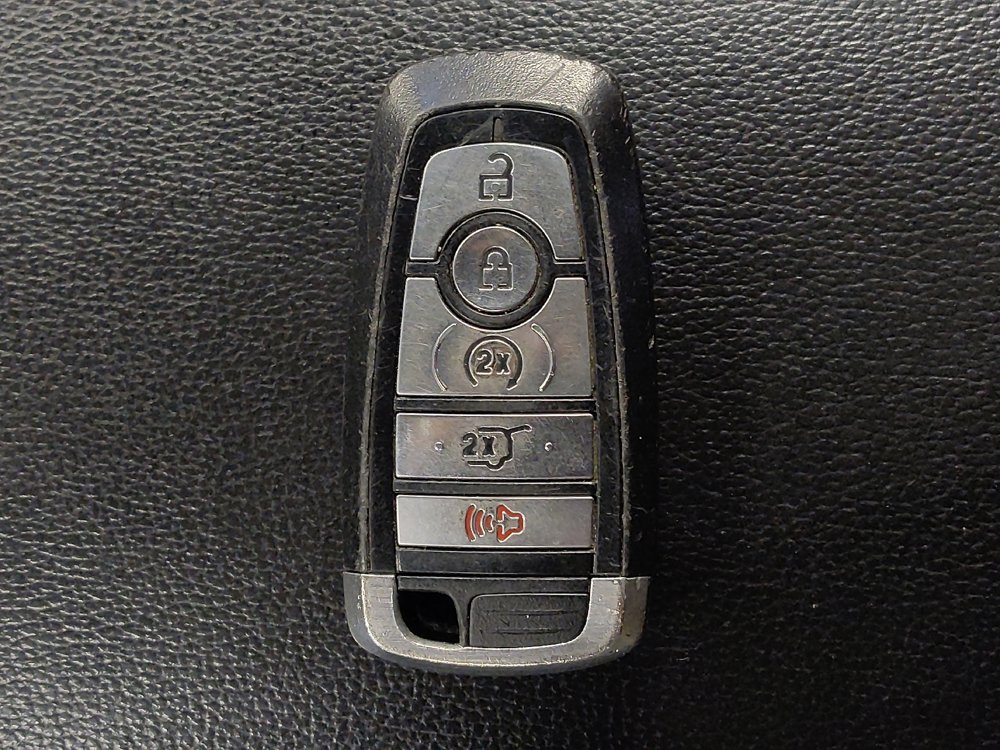 Used 2019 Ford Explorer XLT w/ Equipment Group 201A image 32