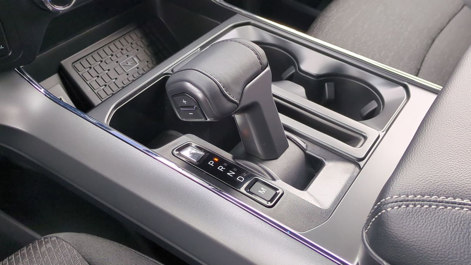 New 2025 Ford F150 XLT w/ Equipment Group 302A MID image 33