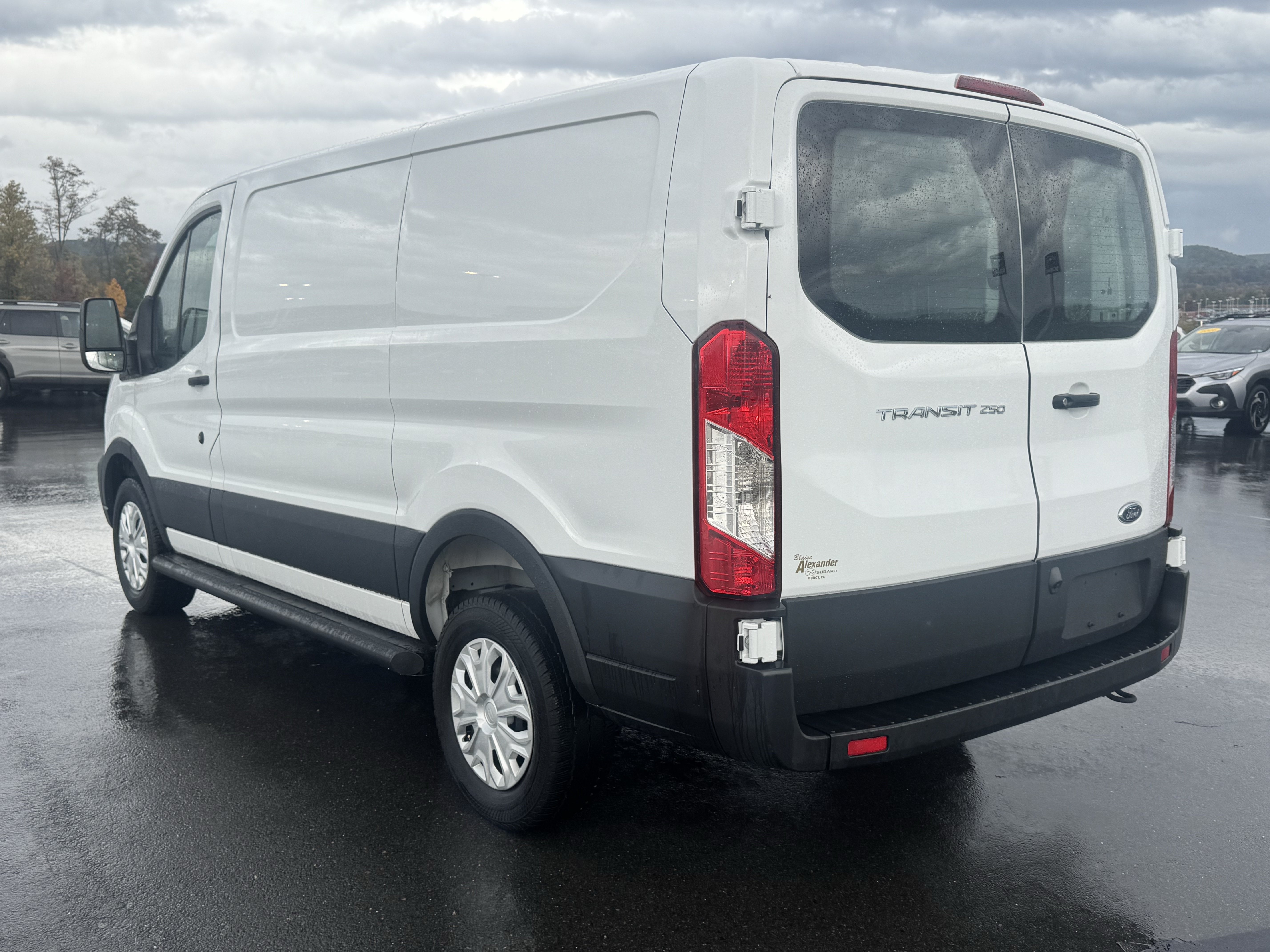 Used 2025 Ford Transit 250 Low Roof w/ Exterior Upgrade Package RWD image 6