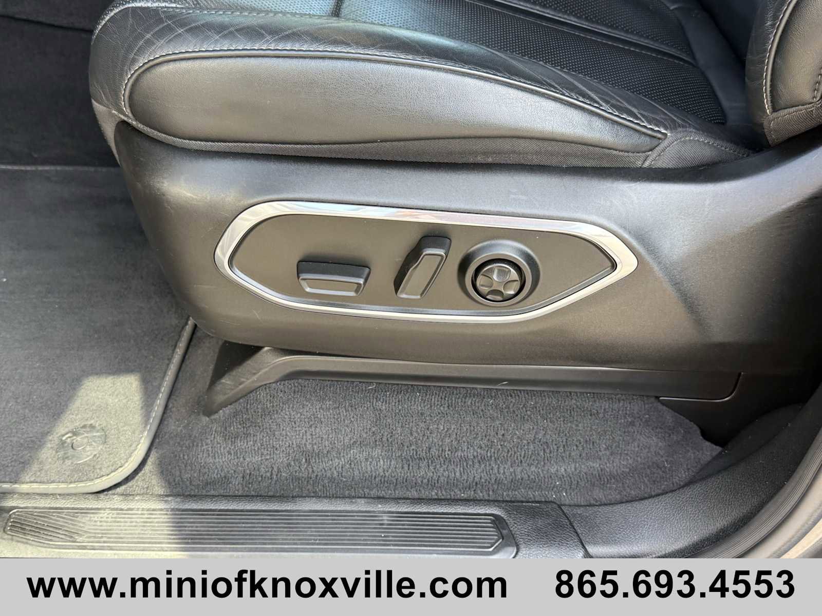 Used 2022 Jeep Wagoneer Series III image 11