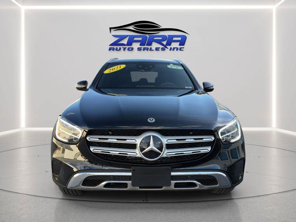 Used 2021 Mercedes-Benz GLC 300 4MATIC image 2