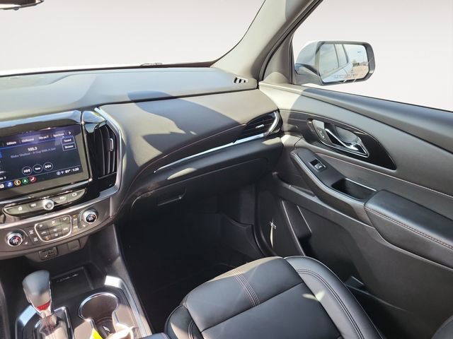 Used 2023 Chevrolet Traverse RS image 14