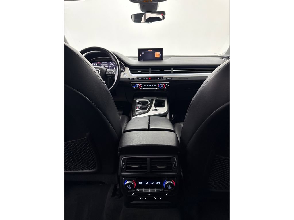 Used 2019 Audi Q7 2.0T Premium Plus w/ Premium Plus Package AWD/4WD image 32