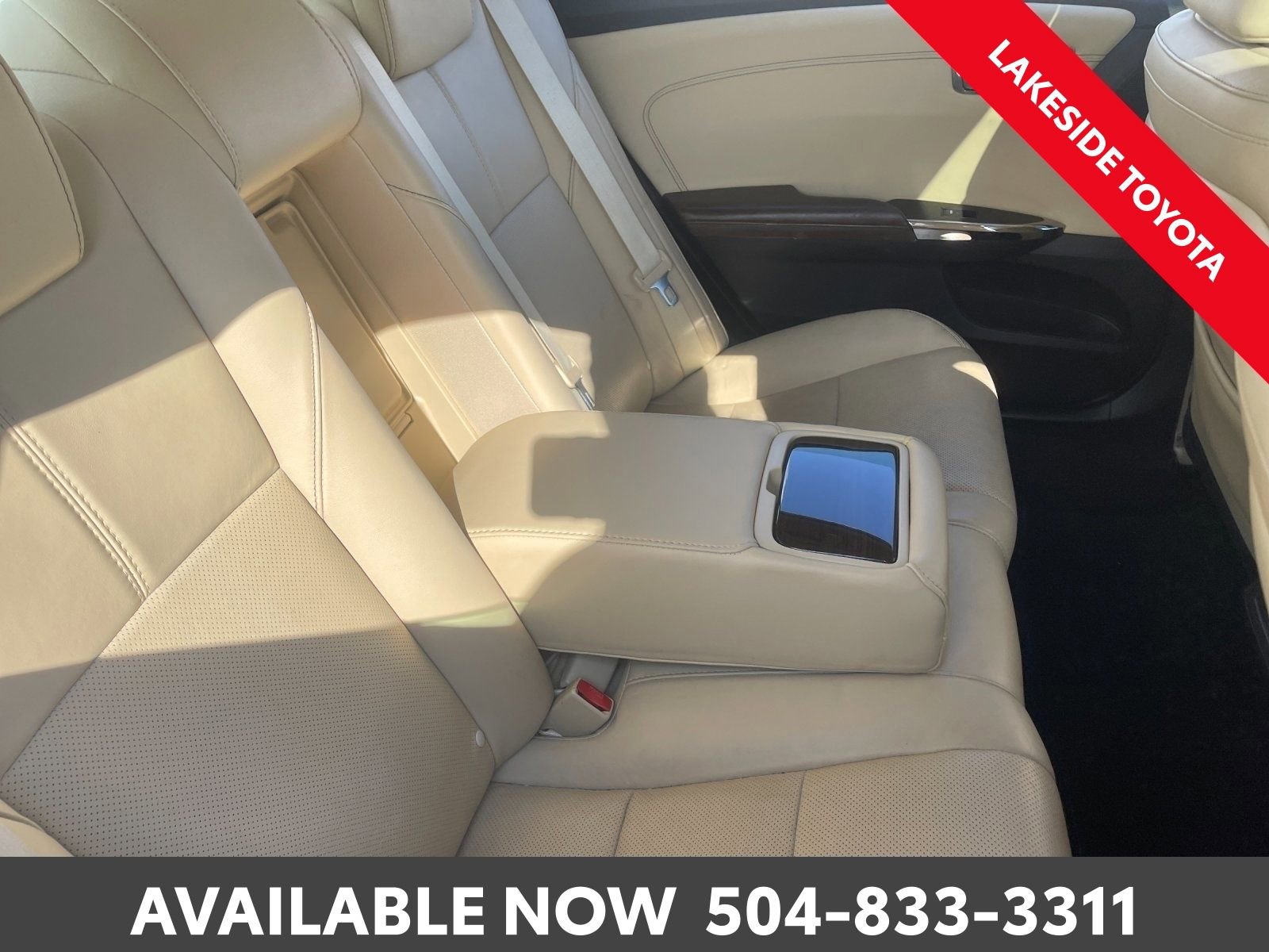 Used 2015 Toyota Avalon Limited w/ Technology Package image 19