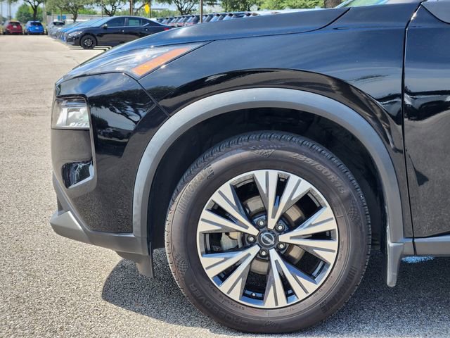 Certified 2023 Nissan Rogue SV image 5
