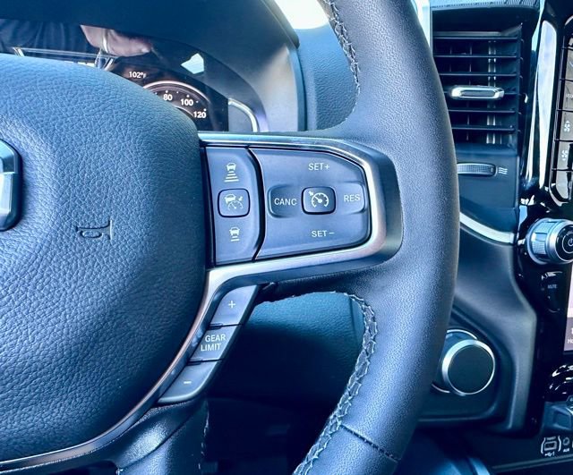 New 2026 RAM 1500 4x4 Crew Cab image 25