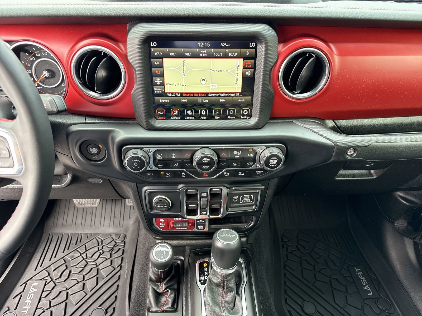 Used 2023 Jeep Gladiator Rubicon w/ LED Lighting Group image 30