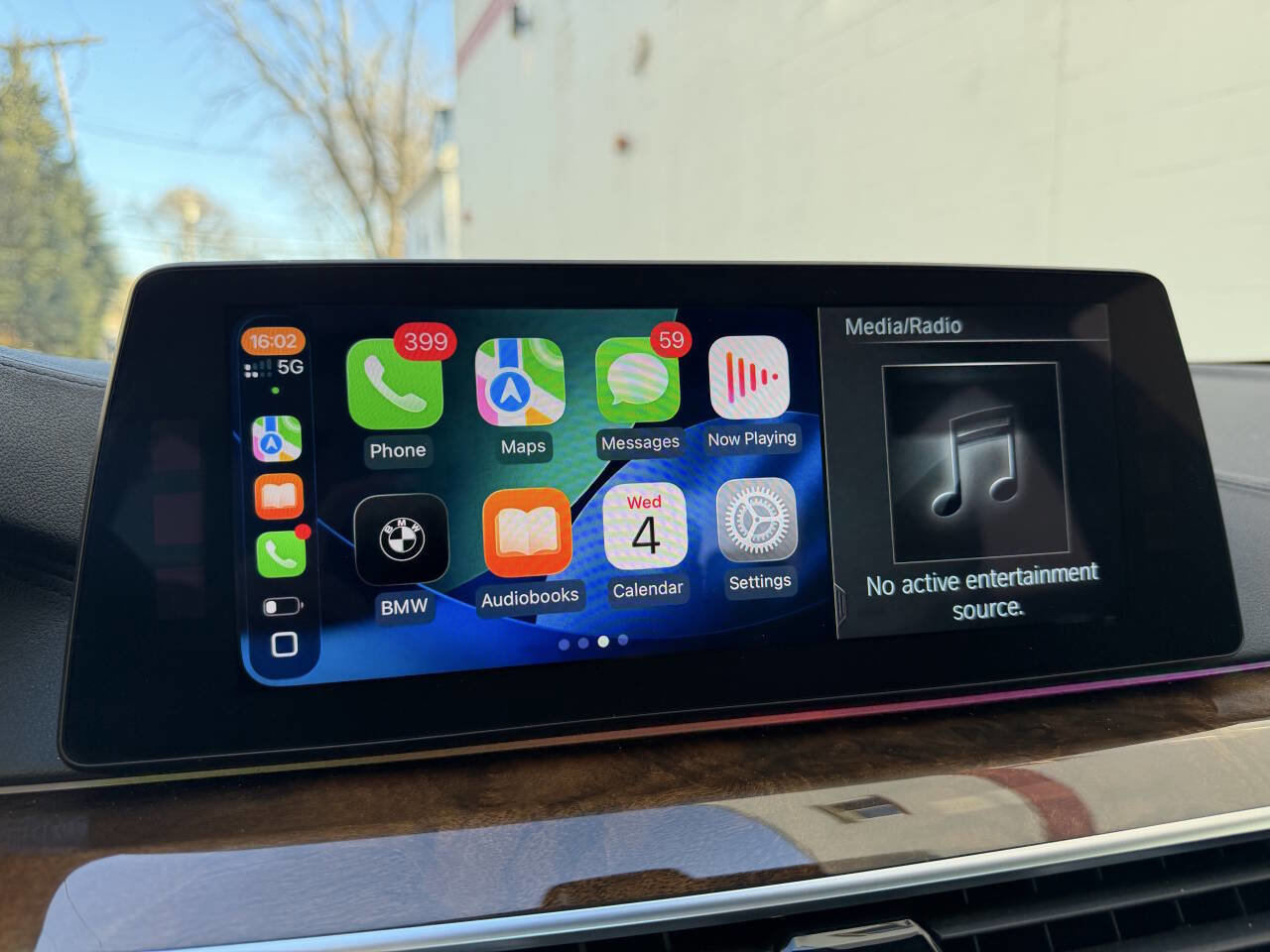 Used 2018 BMW 540i xDrive image 39