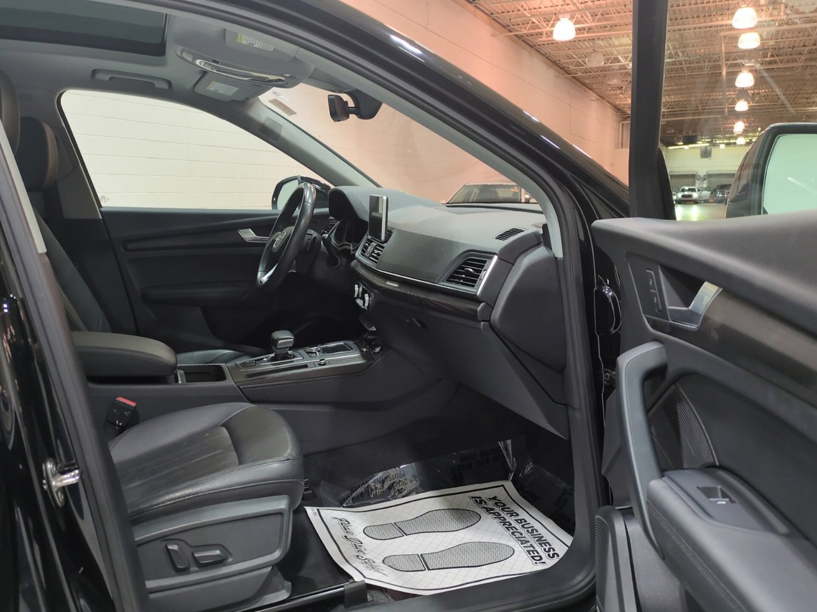 Used 2020 Audi Q5 2.0T Premium Plus w/ Premium Plus Package AWD/4WD image 9