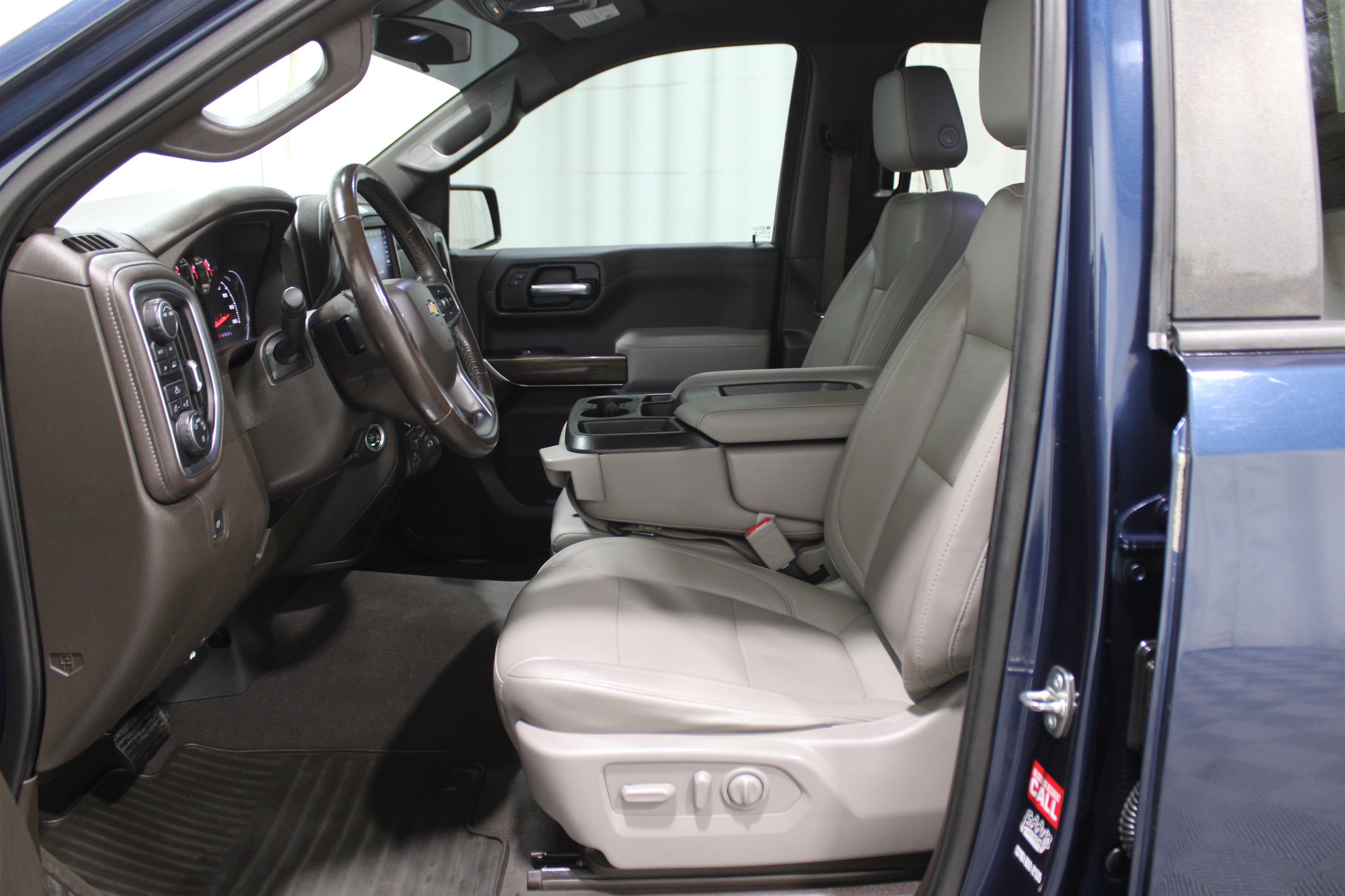 Used 2020 Chevrolet Silverado 1500 LT w/ Texas Edition image 3