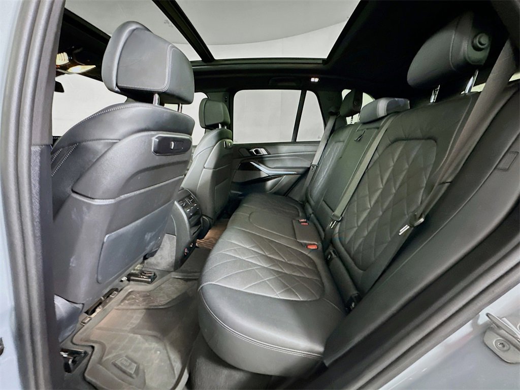 Used 2024 BMW X5 xDrive40i w/ M Sport Package image 17