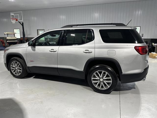 Used 2017 GMC Acadia SLE w/ Driver Alert Package I image 4