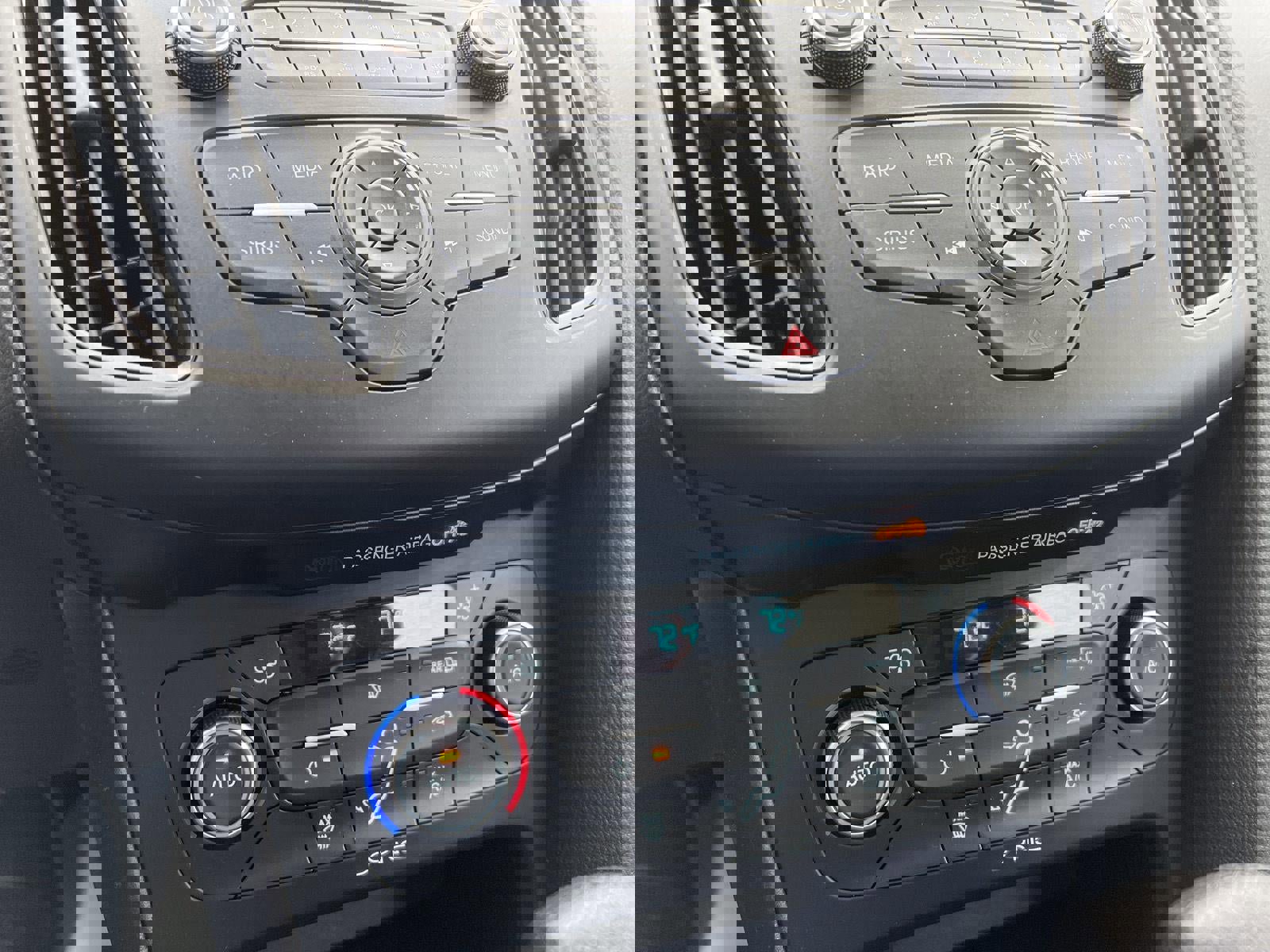 Used 2018 Ford Focus SE image 21