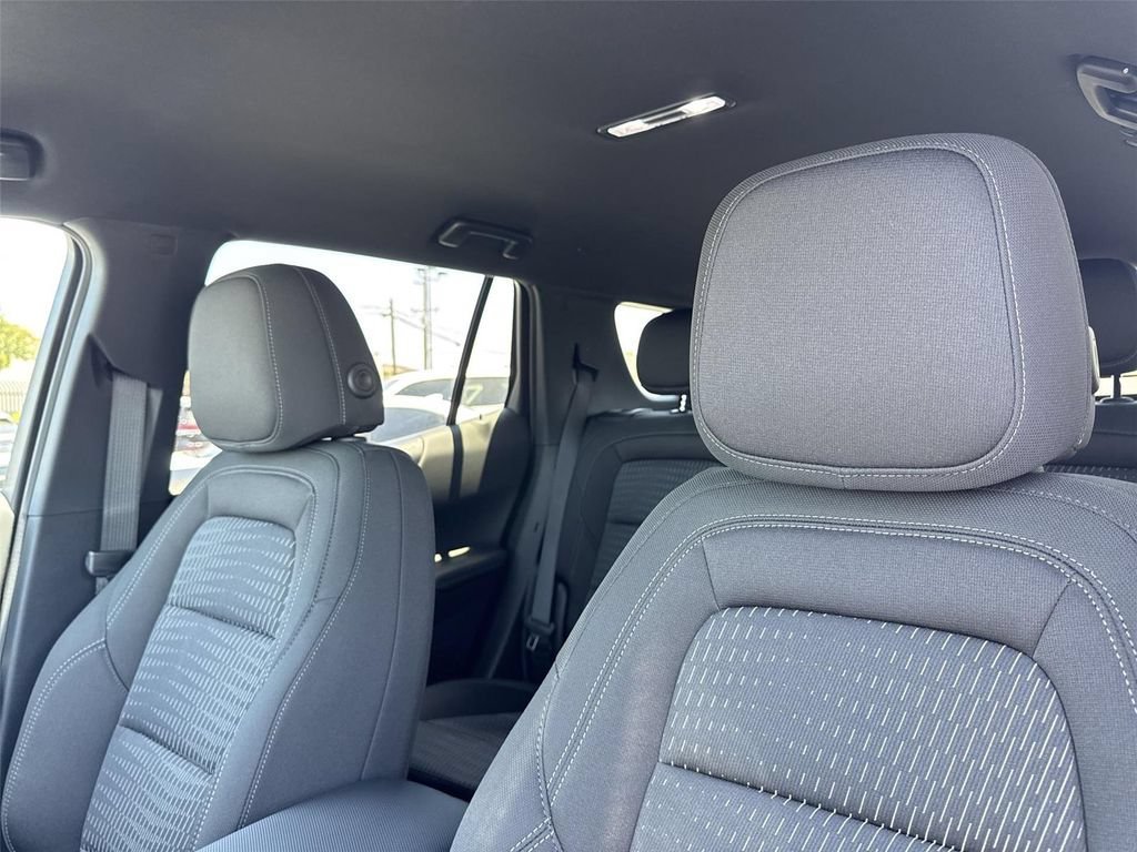 New 2026 Chevrolet Equinox LT w/ Safety and Technology Package AWD/4WD image 24