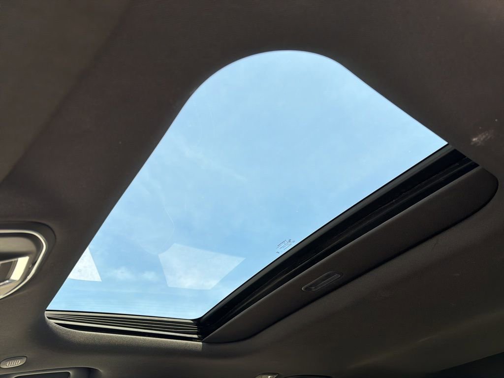 Used 2024 Jeep Grand Cherokee Laredo X w/ Luxury Tech Group I image 11