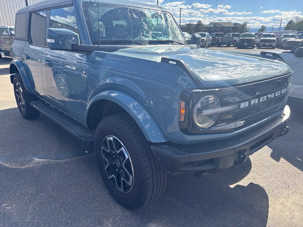 Used 2022 Ford Bronco Outer Banks AWD/4WD image 2