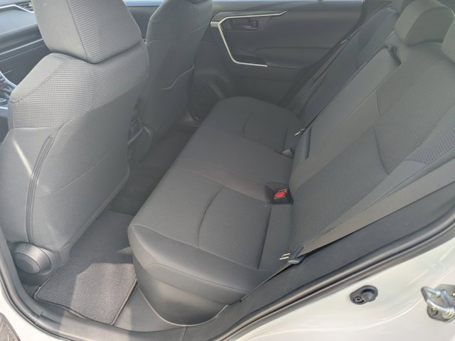 Used 2024 Toyota RAV4 LE image 17