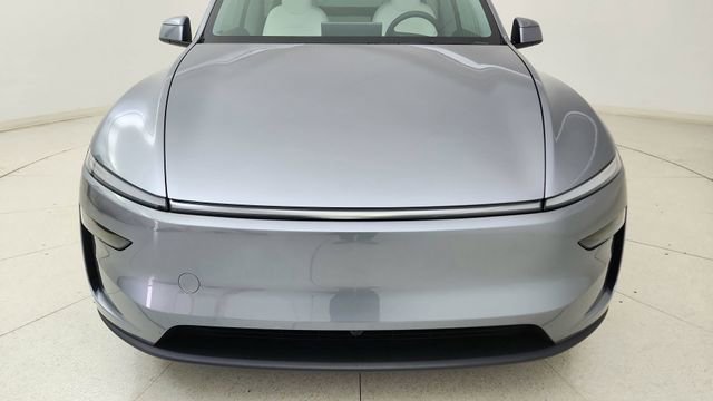 Used 2026 Tesla Model Y 2WD image 8