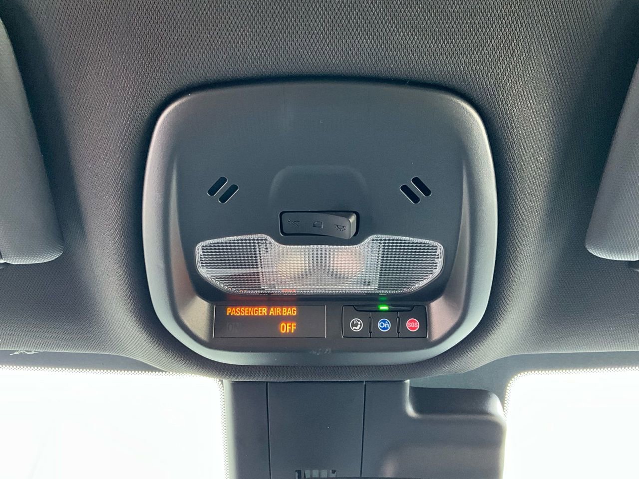 Used 2025 Buick Envista Preferred image 16