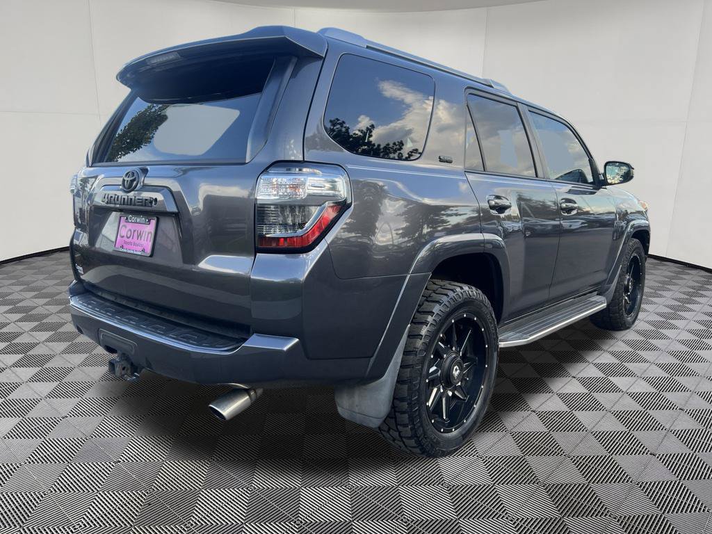 Used 2017 Toyota 4Runner SR5 RWD image 6