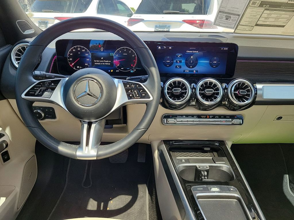 New 2025 Mercedes-Benz GLB 250 image 14