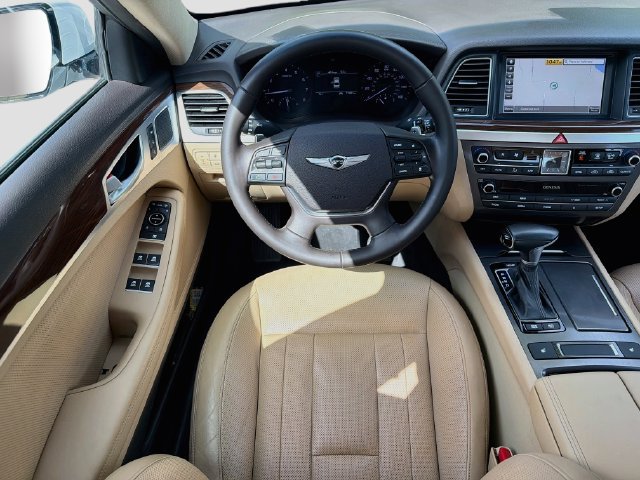 Used 2019 Genesis G80 3.8 RWD image 15