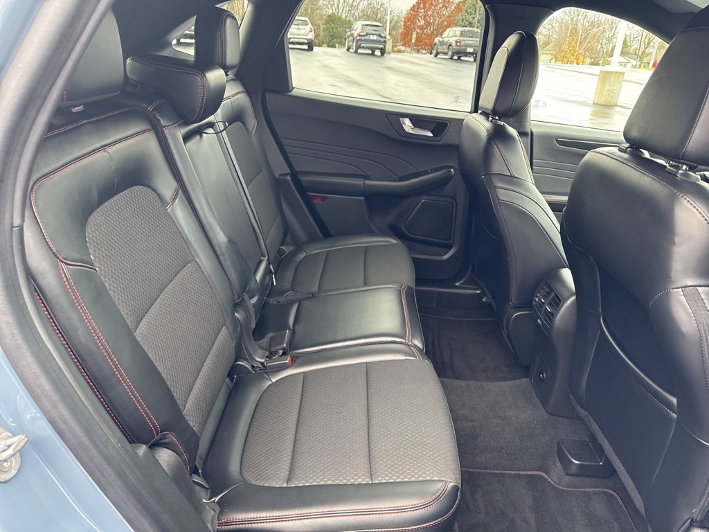 Used 2023 Ford Escape ST-Line image 12