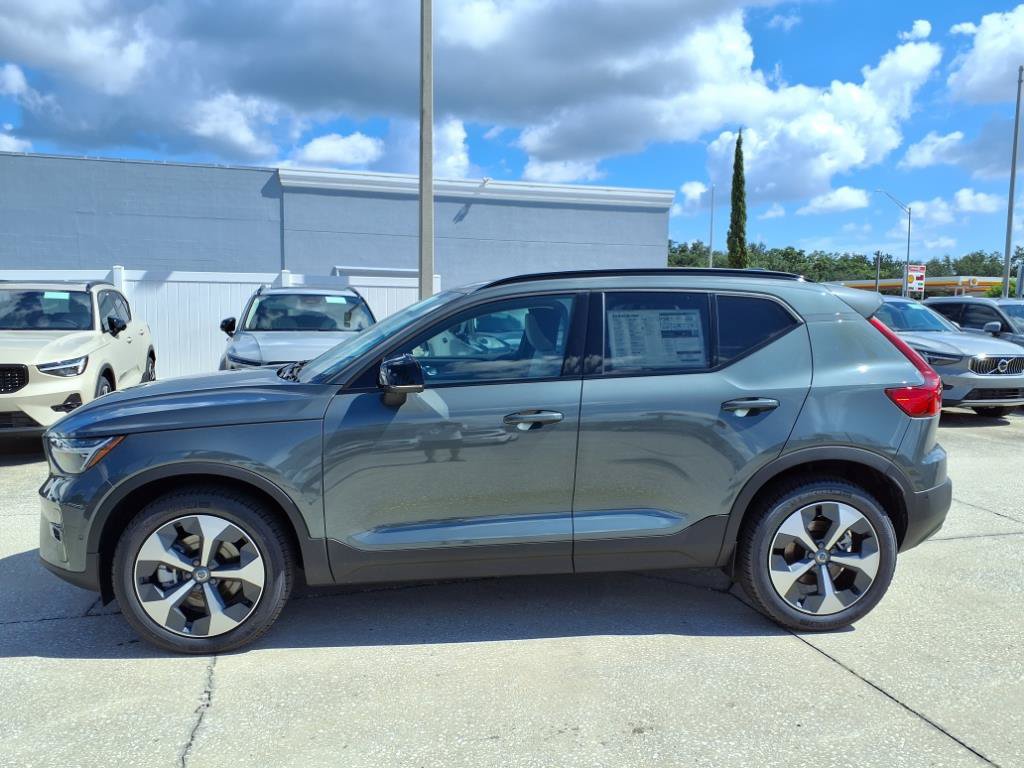 New 2026 Volvo XC40 B5 Plus w/ Protection Package Premier AWD/4WD image 4