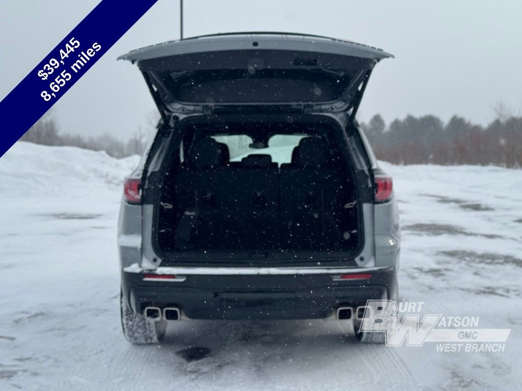 Used 2025 GMC Acadia Elevation w/ Black Edition image 6