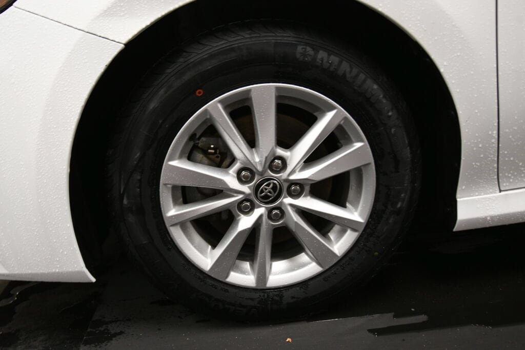 Used 2025 Toyota Camry LE FWD image 31
