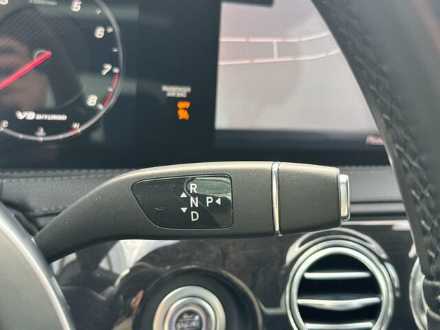 Used 2020 Mercedes-Benz S 63 AMG 4MATIC Sedan image 25