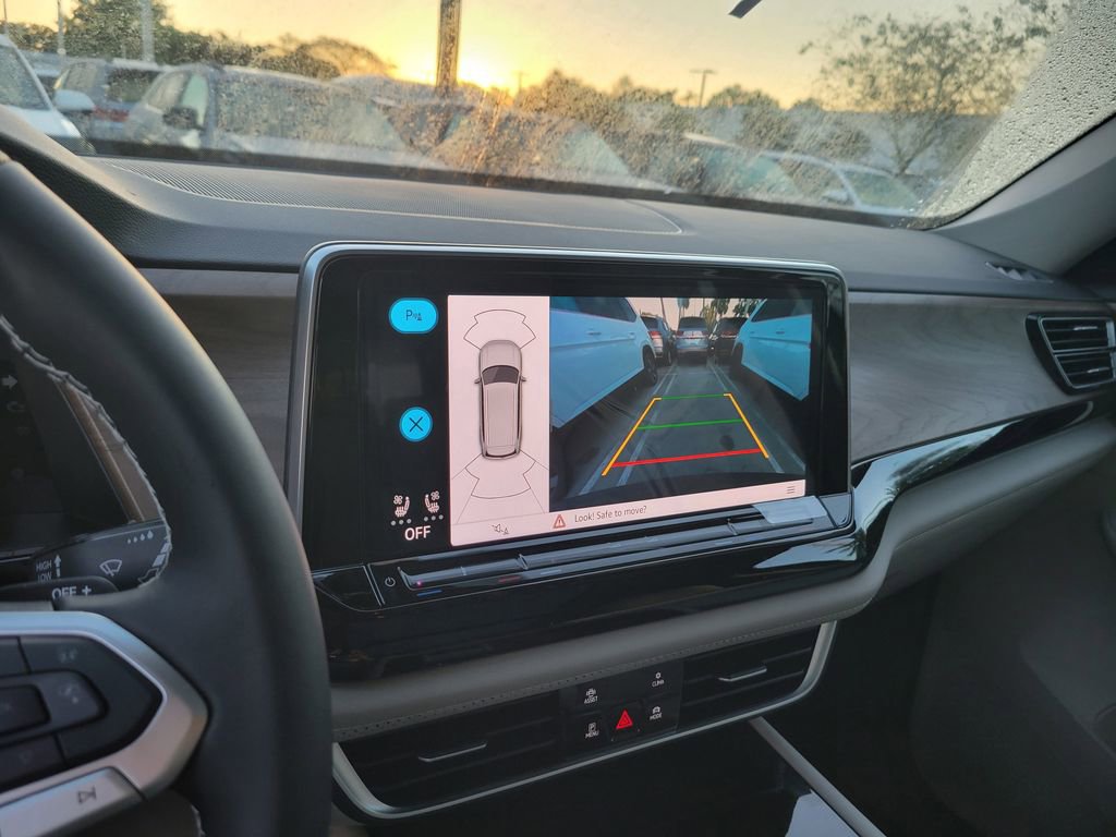 New 2026 Volkswagen Atlas SE image 11