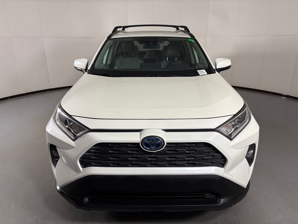 Used 2021 Toyota RAV4 XLE Premium AWD/4WD image 3