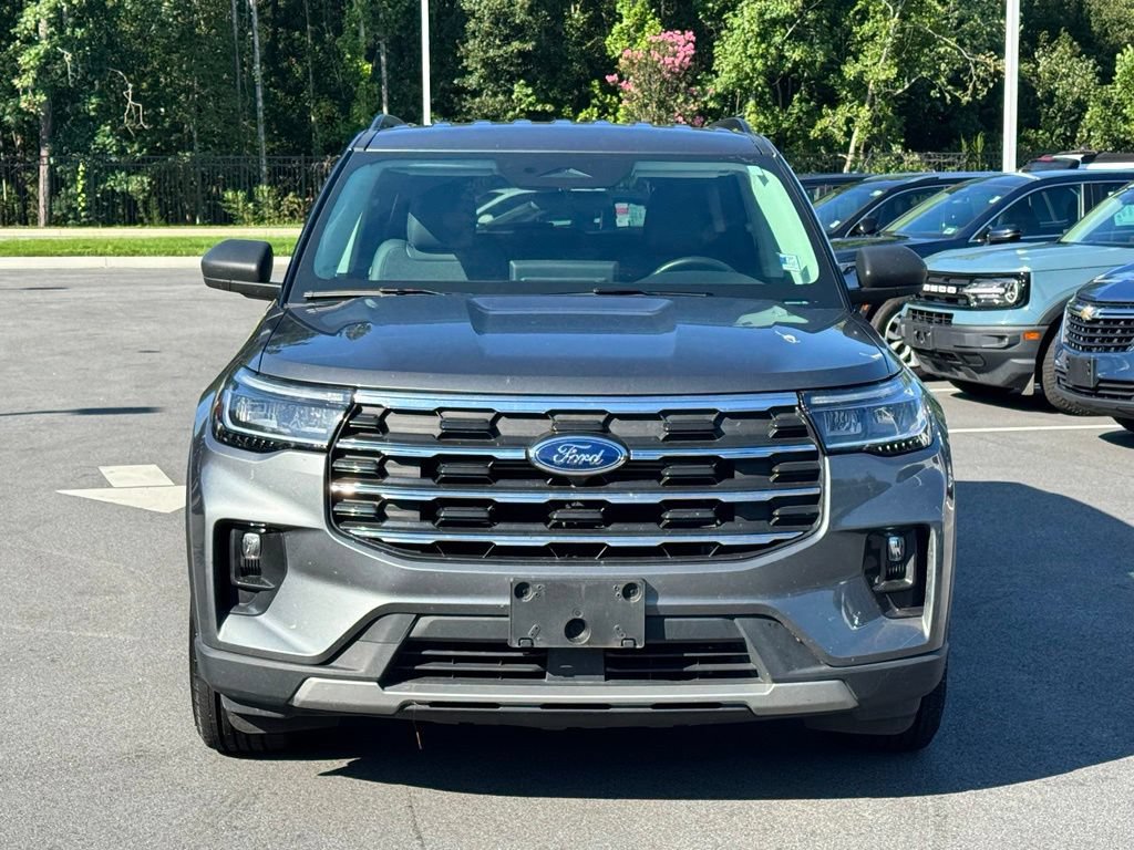 Used 2025 Ford Explorer Active w/ Active Comfort Package RWD image 6