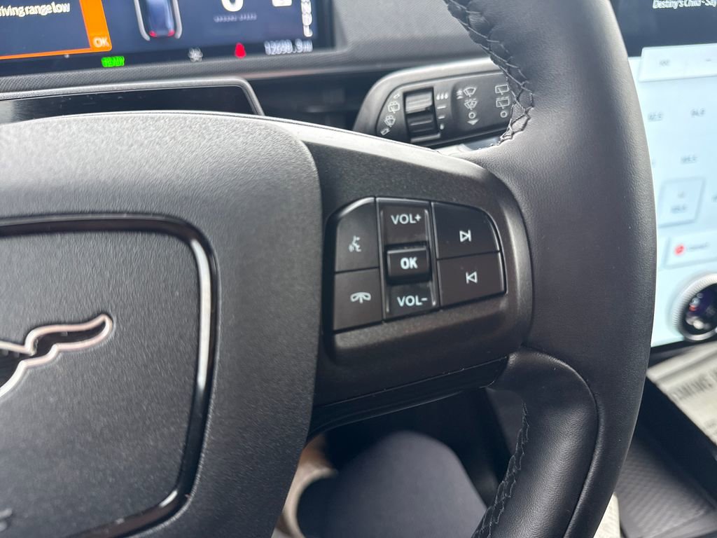 Used 2023 Ford Mustang Mach-E Select image 29