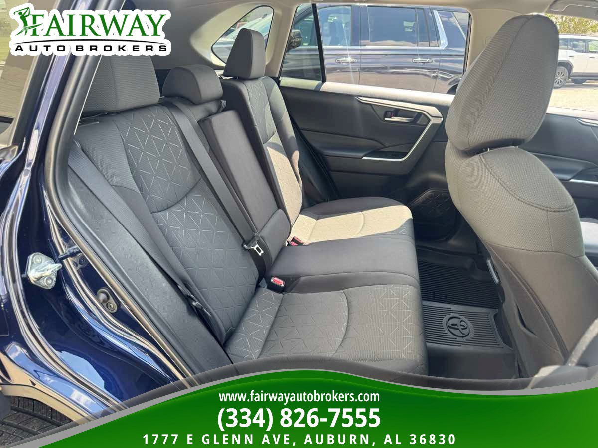 Used 2023 Toyota RAV4 XLE w/ Convenience Package FWD image 13