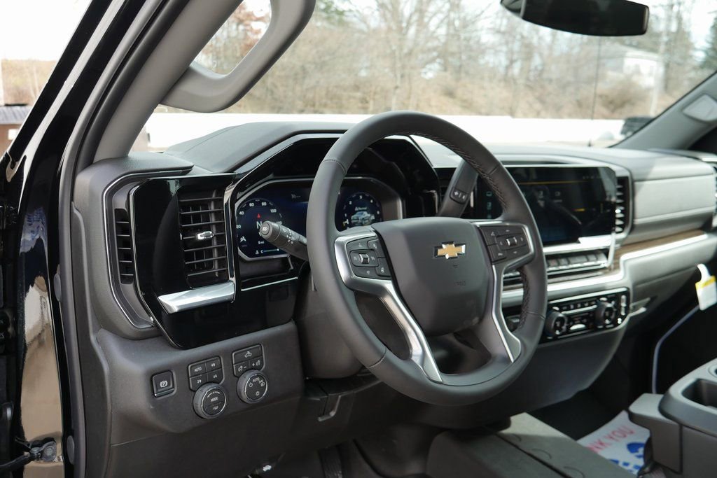 New 2026 Chevrolet Silverado 1500 LT w/ Z71 Off-Road Package image 10