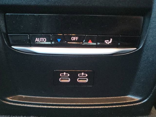 Used 2021 BMW 330e 330e iPerformance w/ M Sport Package image 26