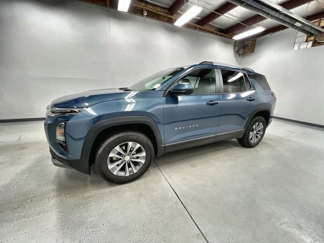 Certified 2025 Chevrolet Equinox LT w/ Convenience Package II AWD/4WD image 5