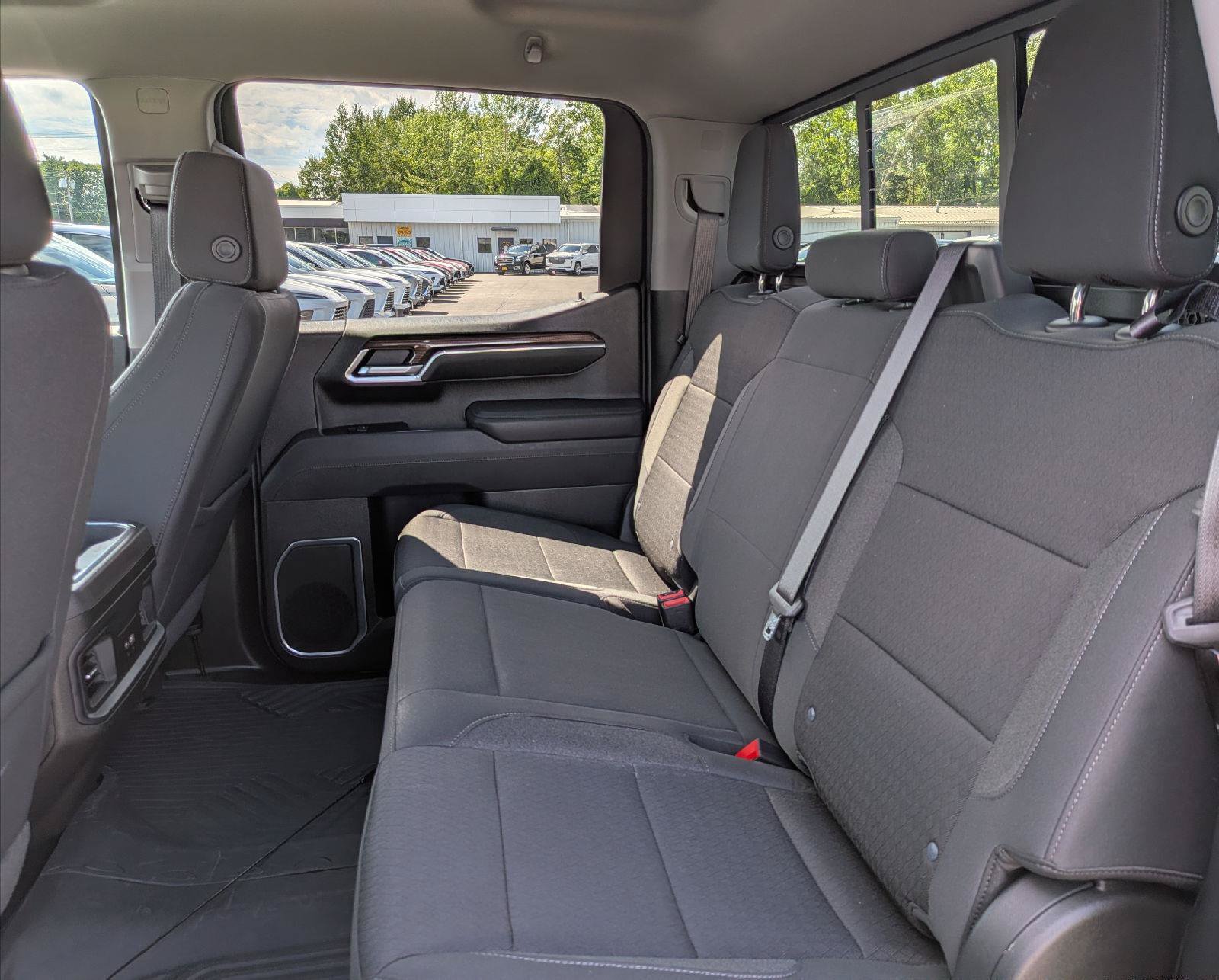 Used 2025 Chevrolet Silverado 1500 RST AWD/4WD image 22