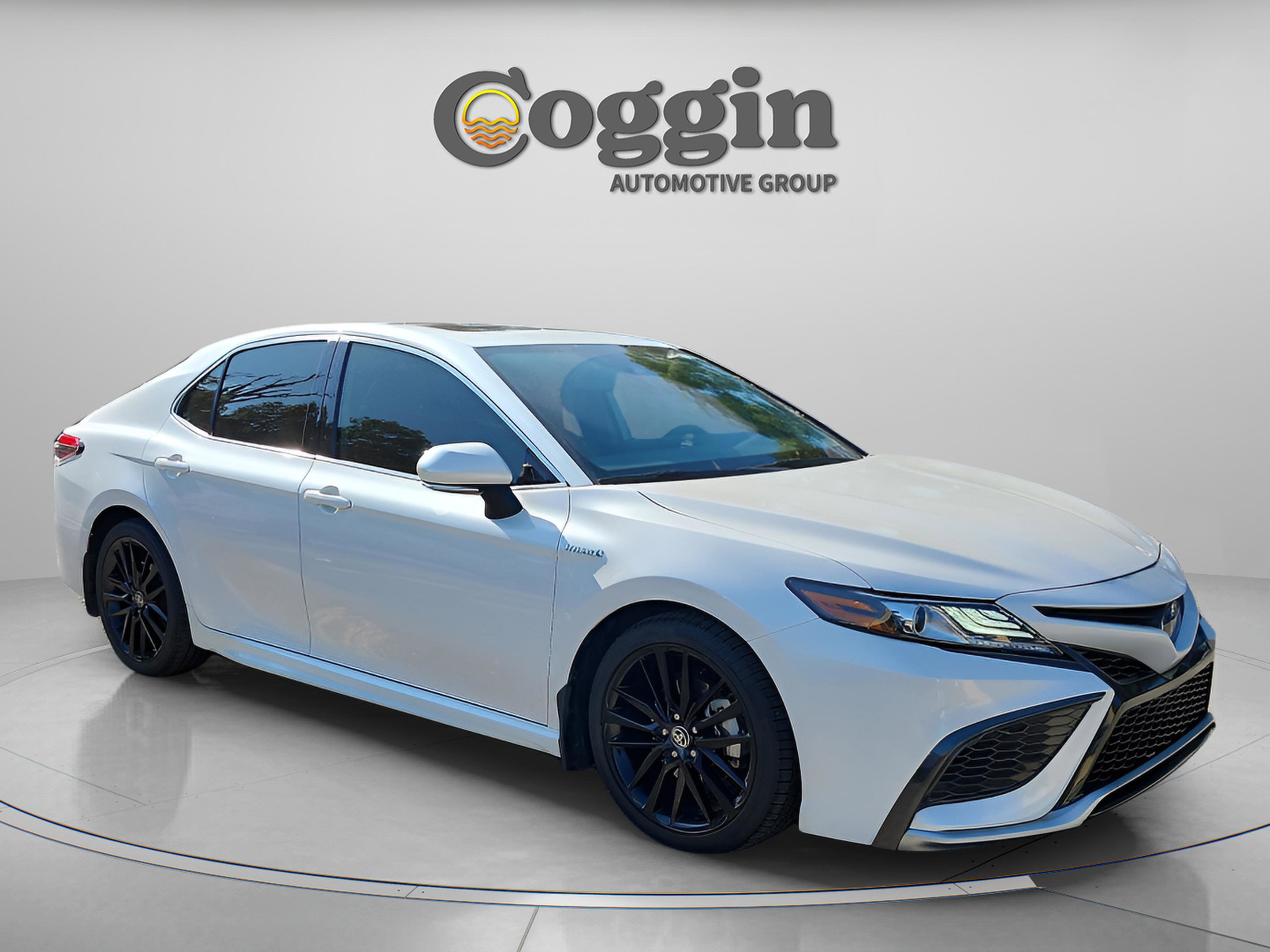 Used 2021 Toyota Camry XSE image 7