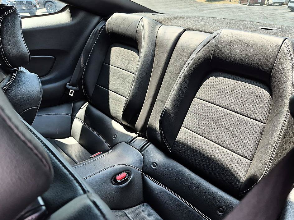 Used 2022 Ford Mustang GT Premium w/ Ford Safe & Smart Package RWD image 28