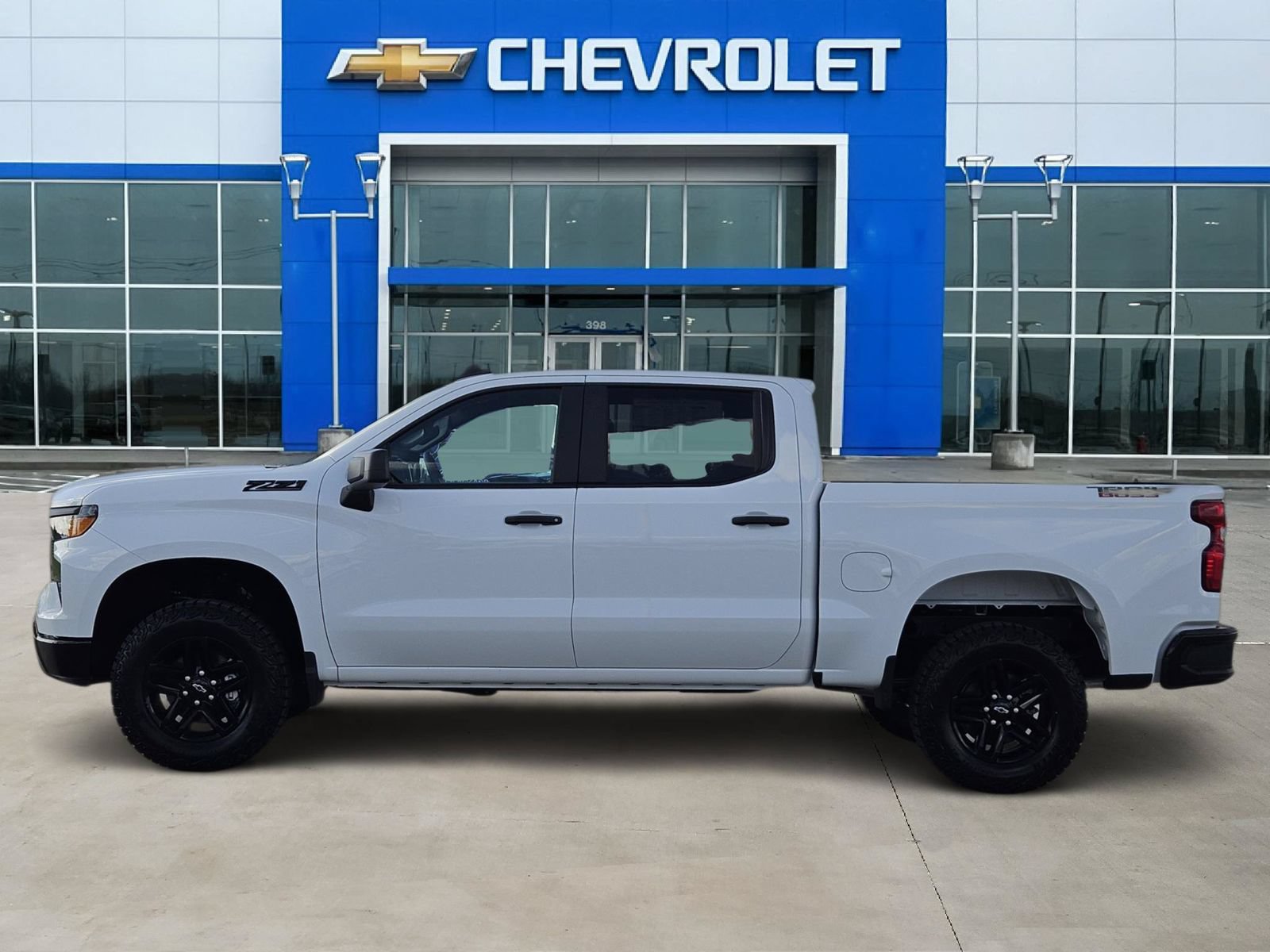 New 2026 Chevrolet Silverado 1500 Custom Trail Boss w/ LPO, Dark Essentials Package AWD/4WD video 3